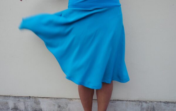 modrá vizkozova sukně, pulkolová. vyrobeno v cr. jetobajo